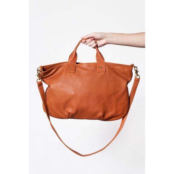 Clare V MessengerCrossbody Bag Nubuck-Unlined